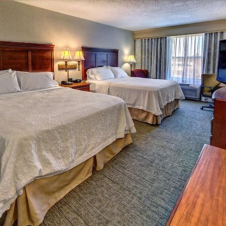 Hampton Inn מנינג מראה חיצוני תמונה