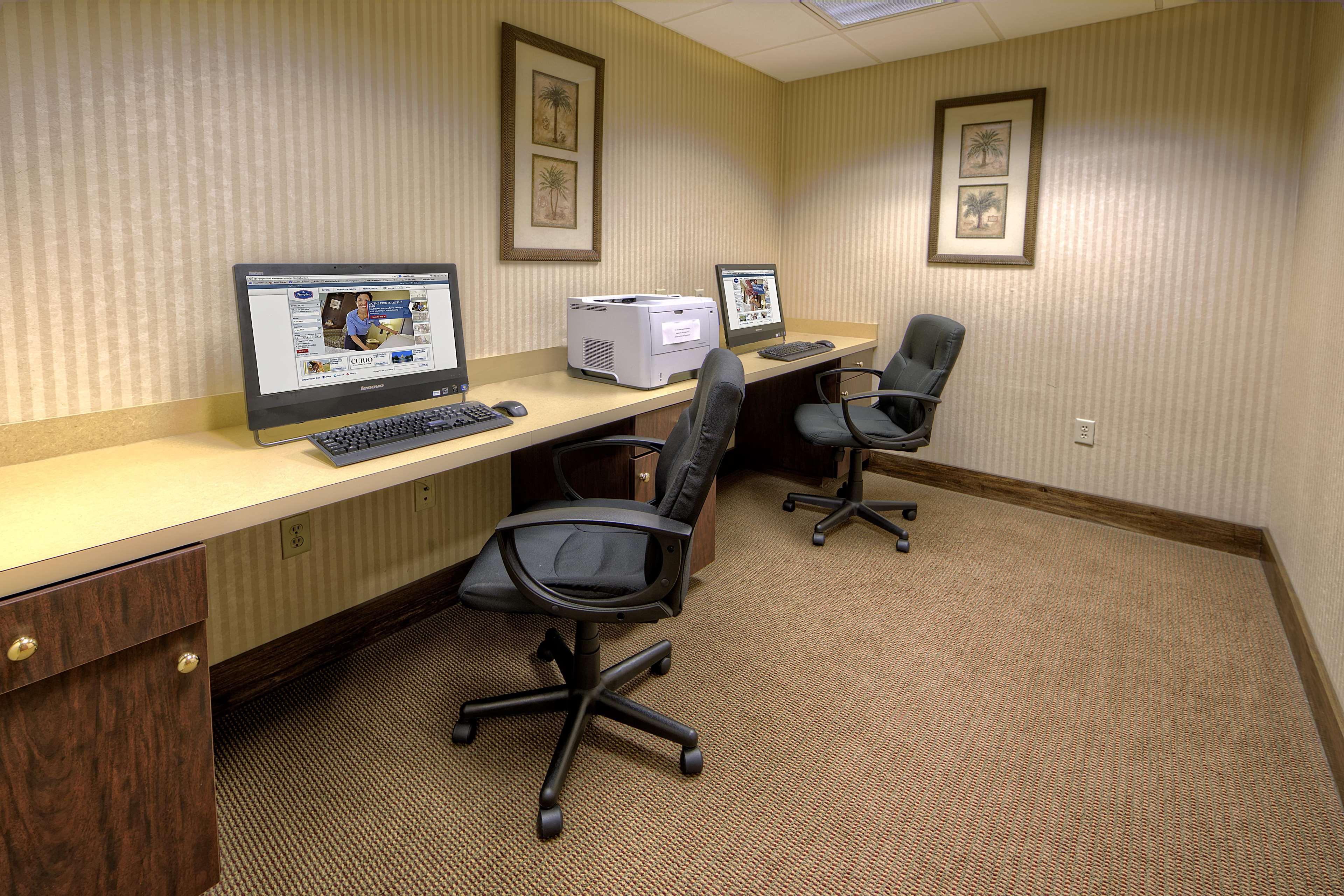 Hampton Inn מנינג מראה חיצוני תמונה