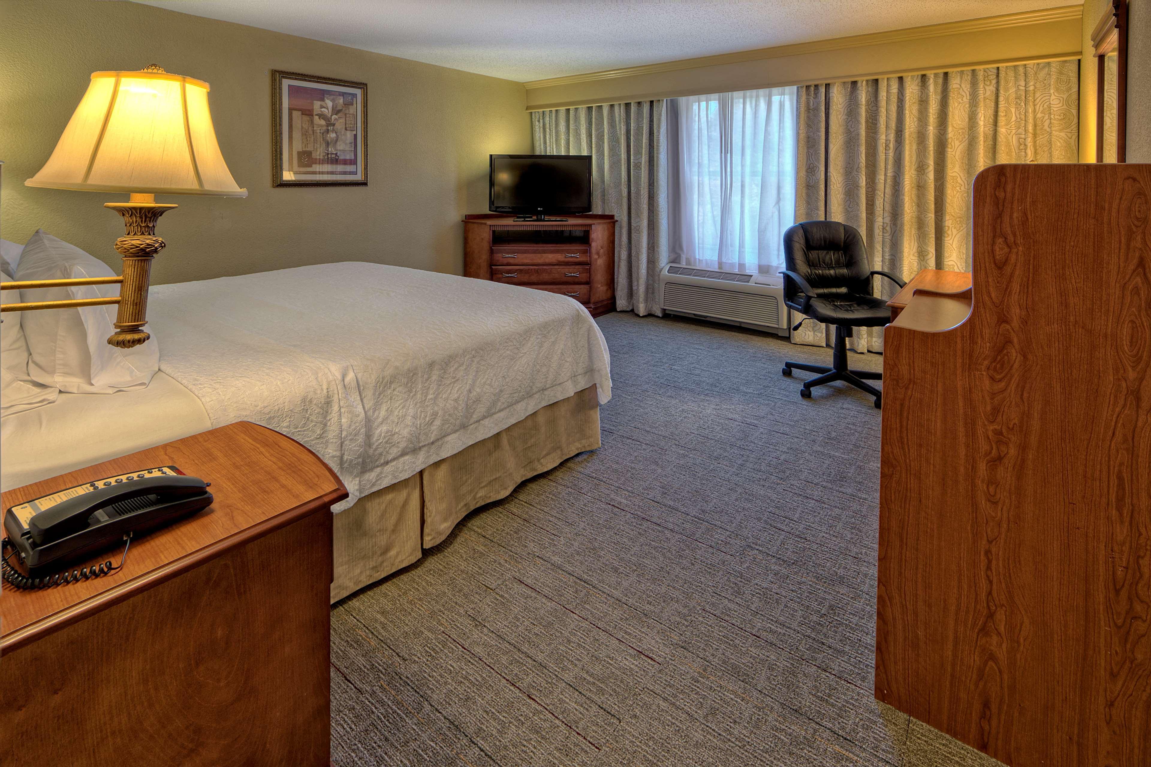 Hampton Inn מנינג מראה חיצוני תמונה