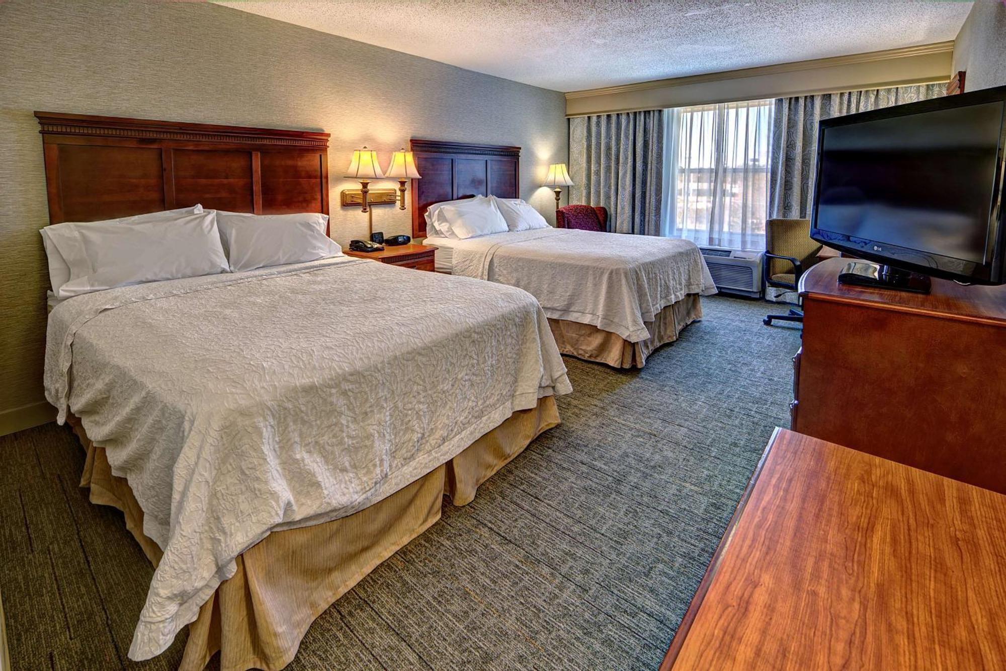 Hampton Inn מנינג מראה חיצוני תמונה