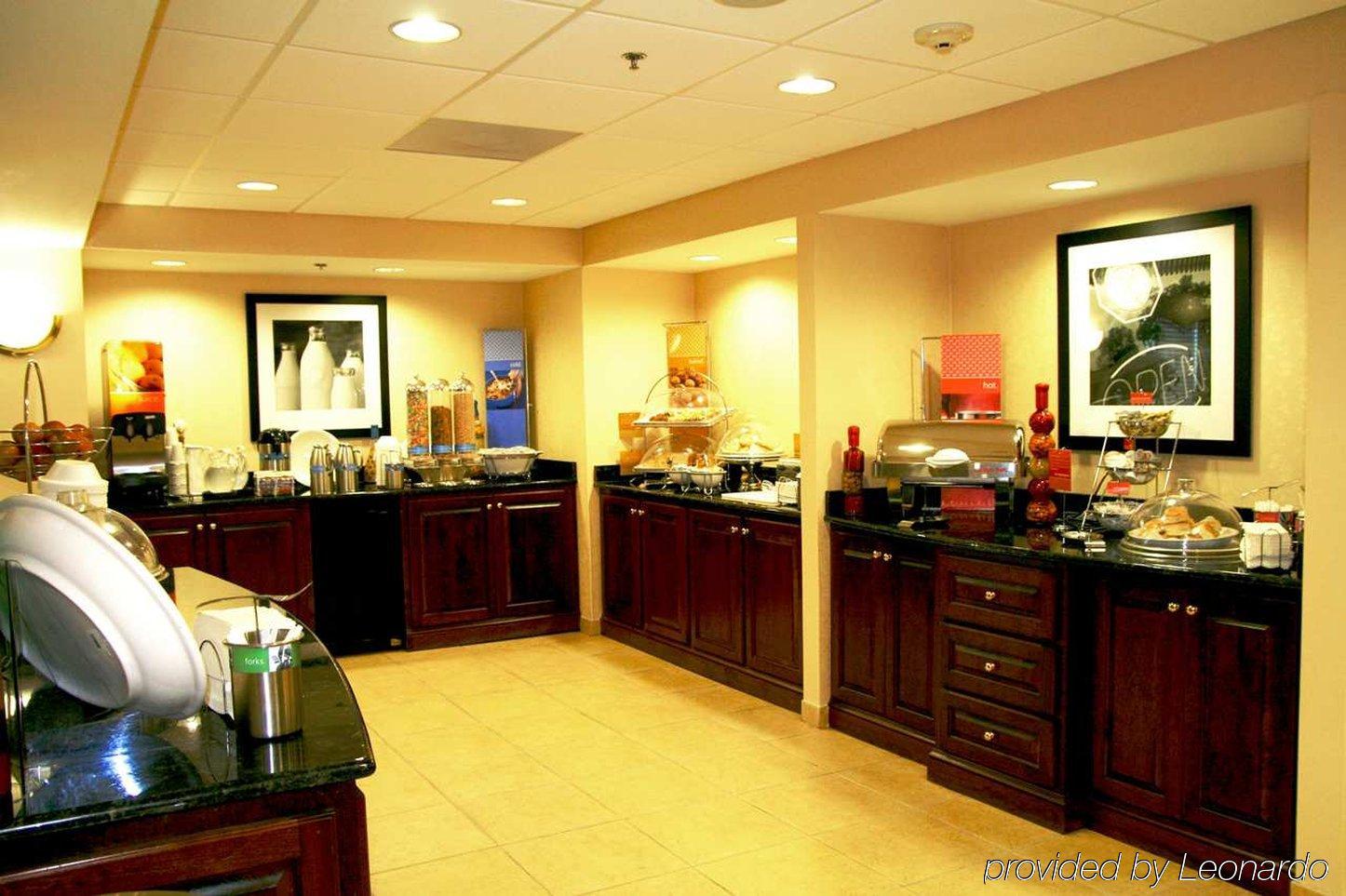 Hampton Inn מנינג מסעדה תמונה